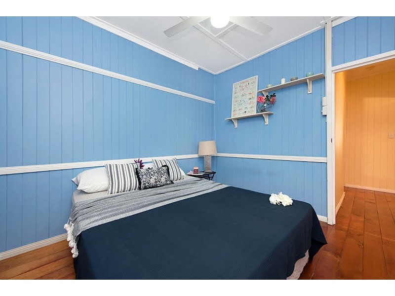 80 Abbotsleigh Street, Holland Park QLD 4121