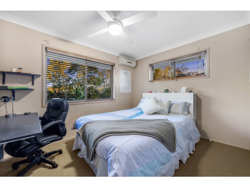 51 Morialta Street, Mansfield QLD 4122