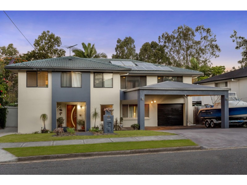 51 Morialta Street, Mansfield QLD 4122