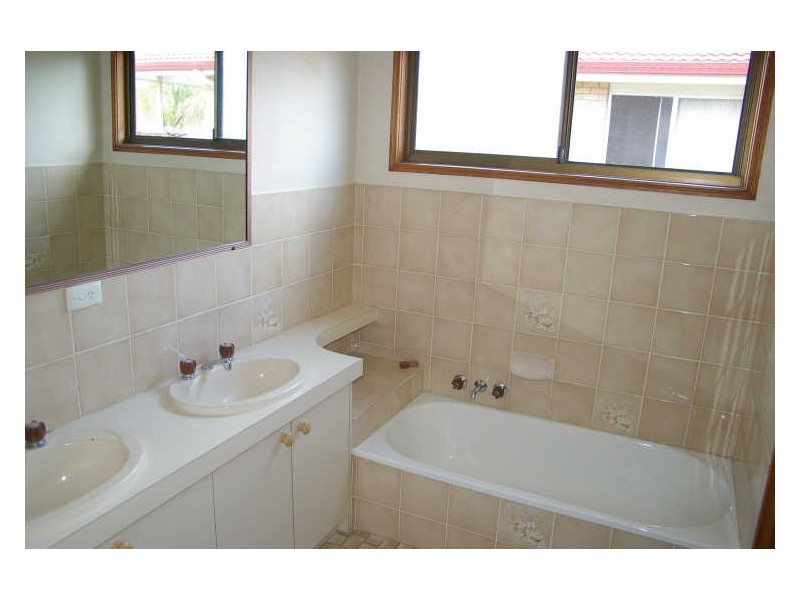 12 Silex Street, Mansfield QLD 4122