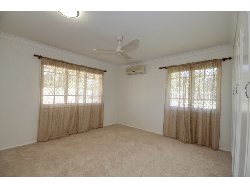 2 Longridge Street, Macgregor QLD 4109