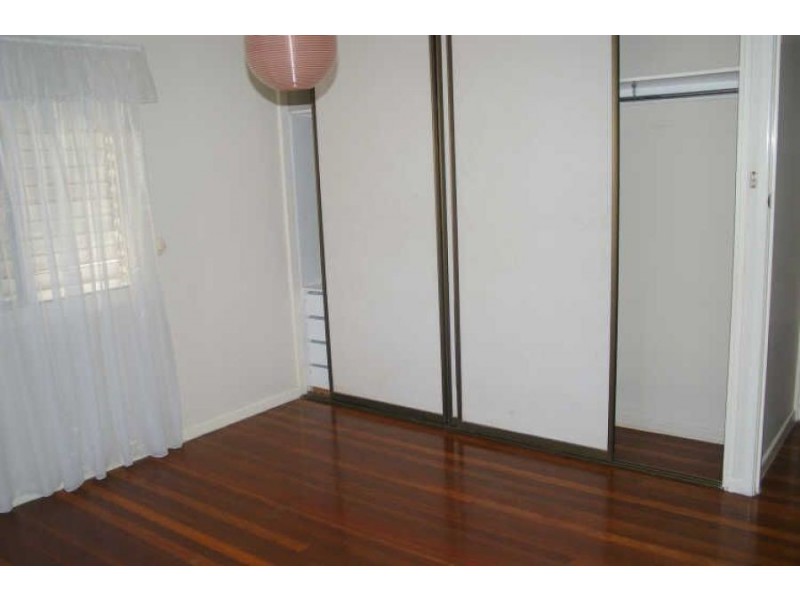 20 Laconia Street, Mansfield QLD 4122