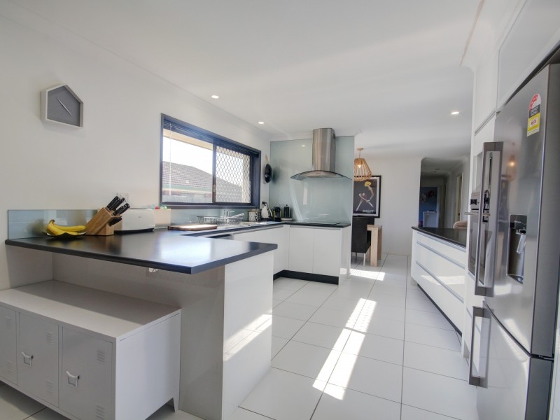 4 Blackbean Street, Sunnybank Hills QLD 4109