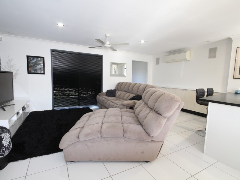 4 Blackbean Street, Sunnybank Hills QLD 4109