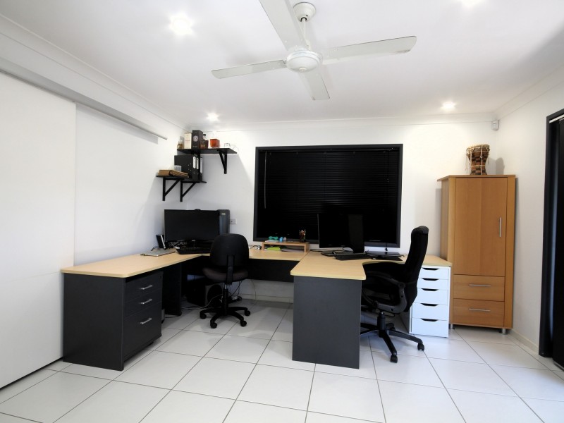 4 Blackbean Street, Sunnybank Hills QLD 4109