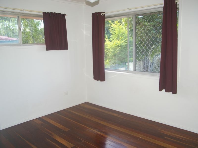 10 Montreal Street, Wishart QLD 4122