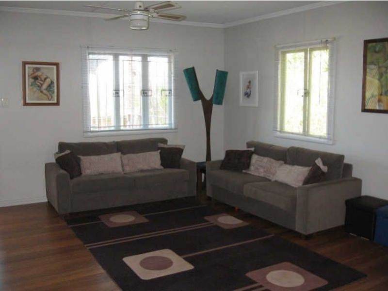 30 Hoff Street, Mount Gravatt East QLD 4122