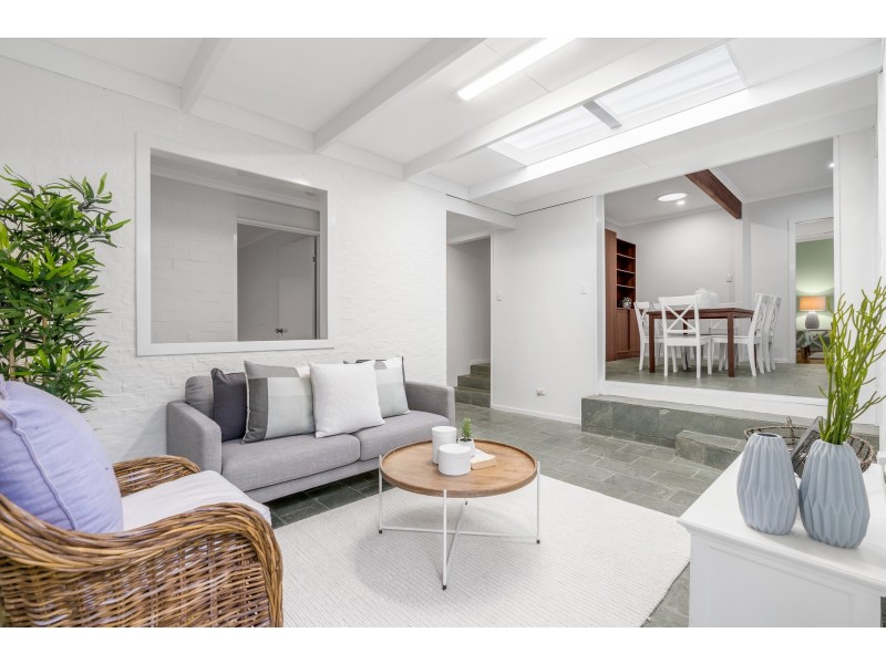 18 Nantwich Street, Mount Gravatt East QLD 4122