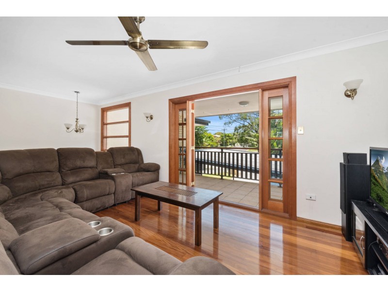 65 Morialta Street, Mansfield QLD 4122