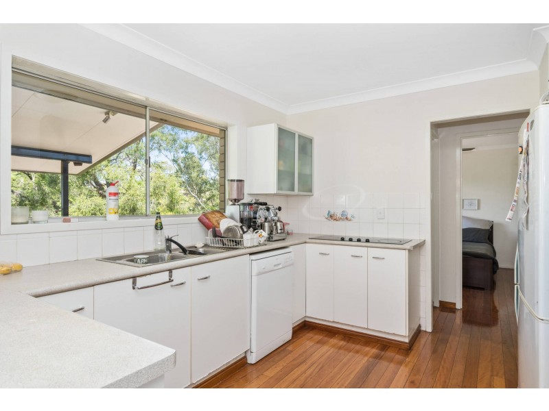 65 Morialta Street, Mansfield QLD 4122