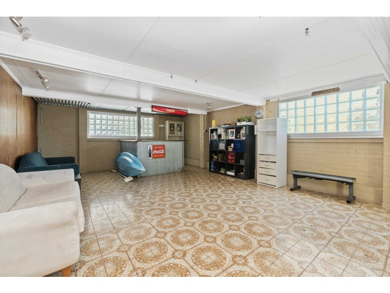 65 Morialta Street, Mansfield QLD 4122