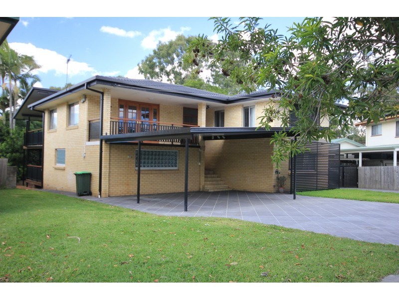 65 Morialta Street, Mansfield QLD 4122