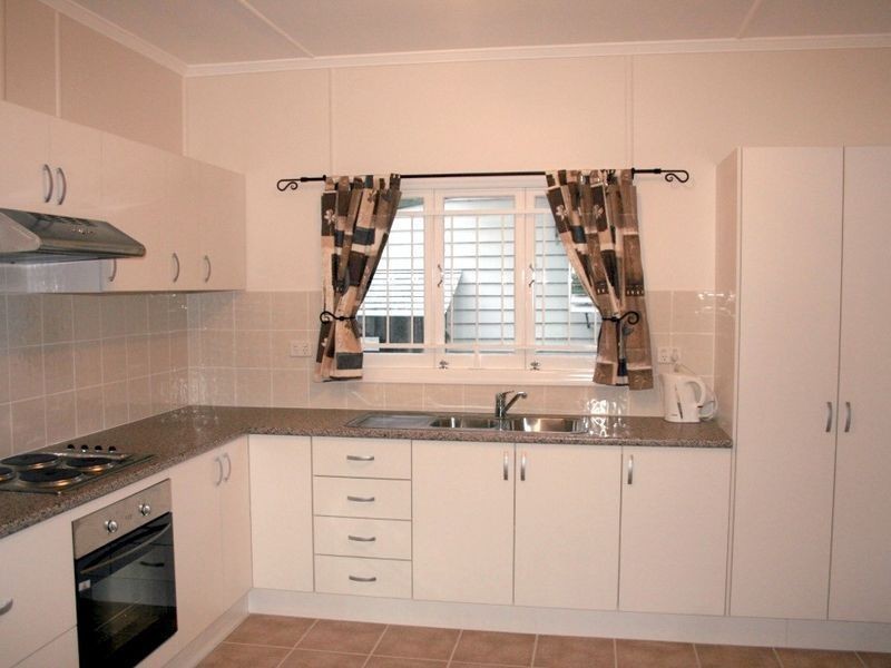 94 Lindwall Street, Upper Mount Gravatt QLD 4122