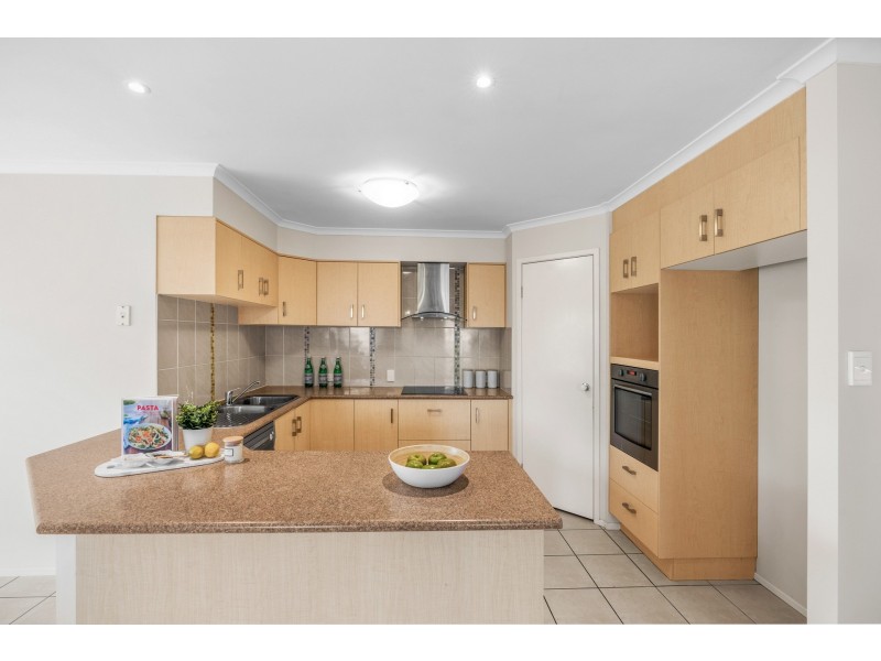 28 Inverary Place, Parkinson QLD 4115