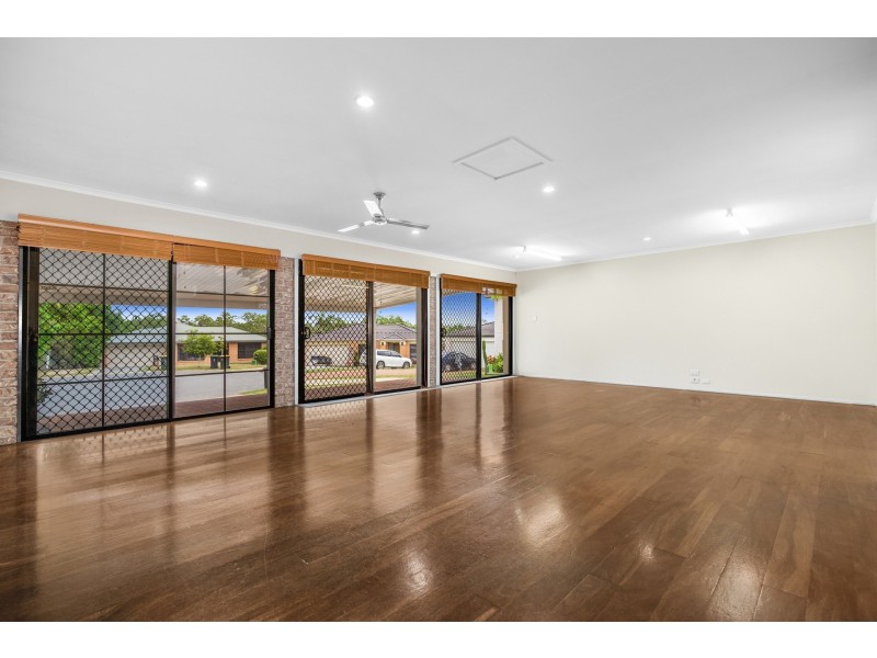 28 Inverary Place, Parkinson QLD 4115