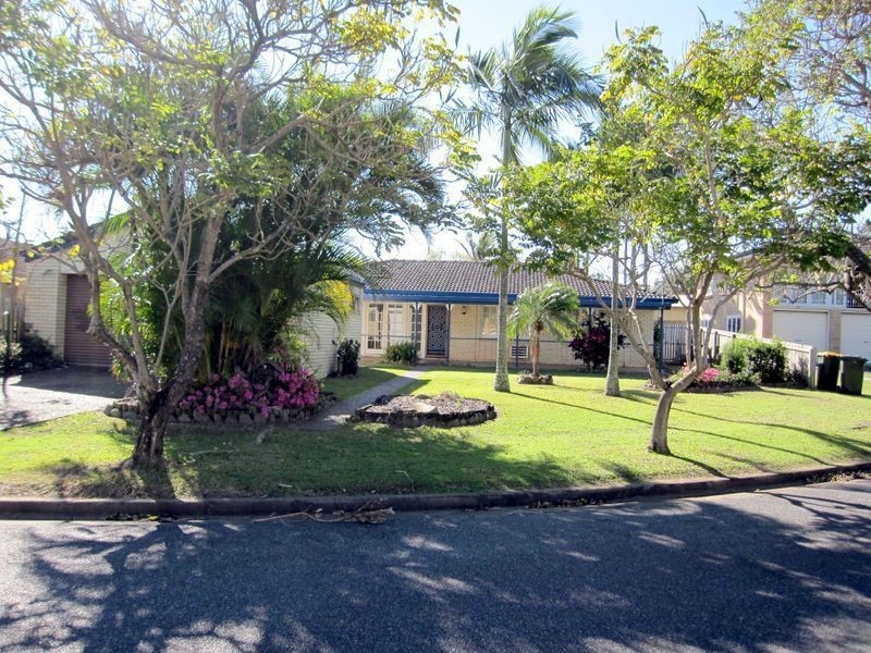 4 Mintern Street, Macgregor QLD 4109