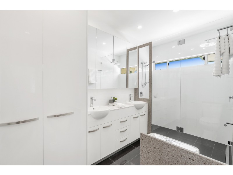 139 Hoff Street, Mount Gravatt East QLD 4122