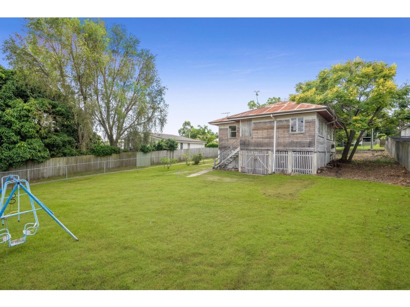 71 Layard Street, Holland Park QLD 4121