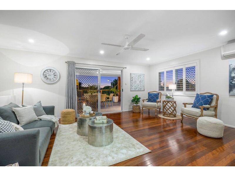 27 Raintree Street, Mansfield QLD 4122