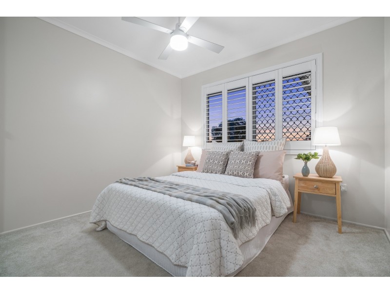 27 Raintree Street, Mansfield QLD 4122