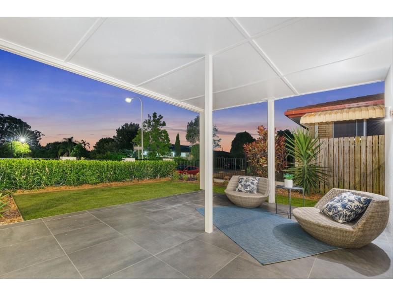 27 Raintree Street, Mansfield QLD 4122