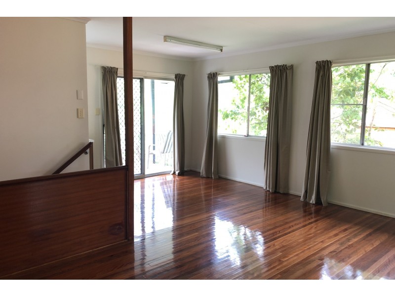 911 Cavendish Road, Mount Gravatt East QLD 4122