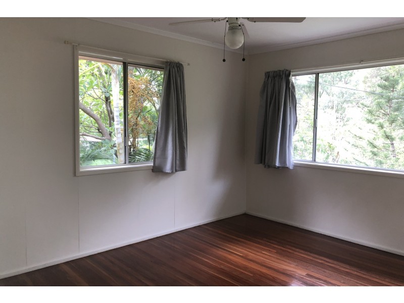 911 Cavendish Road, Mount Gravatt East QLD 4122