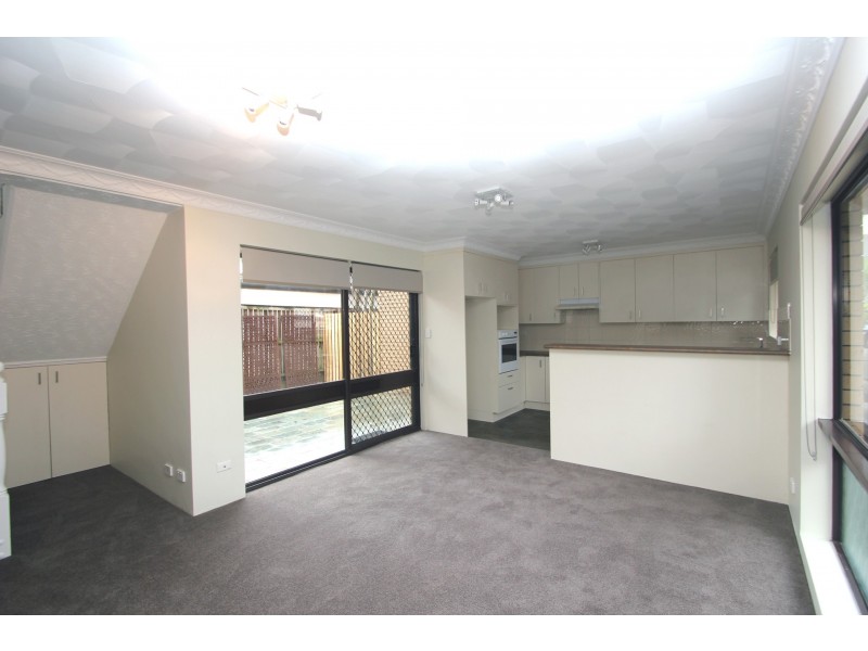 1/68 Chester Road, Annerley QLD 4103