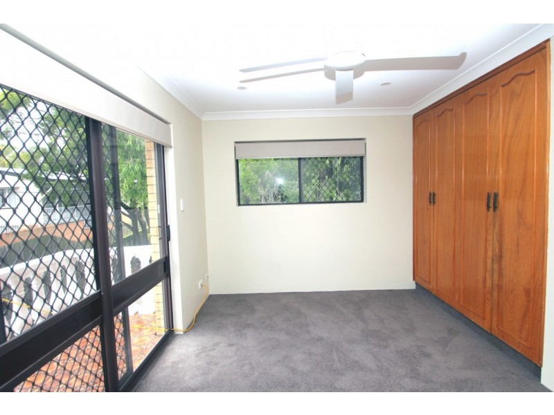 1/68 Chester Road, Annerley QLD 4103