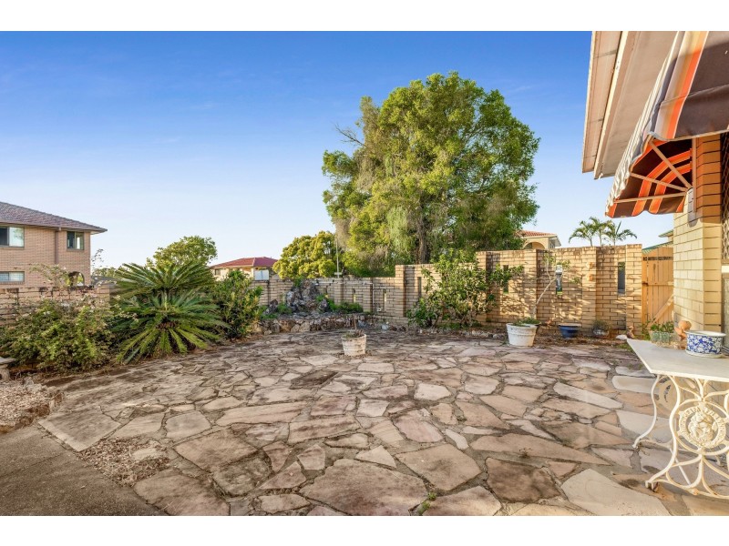 9 Vortigern Street, Carindale QLD 4152