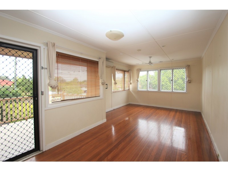 33 Dowrie Street, Upper Mount Gravatt QLD 4122