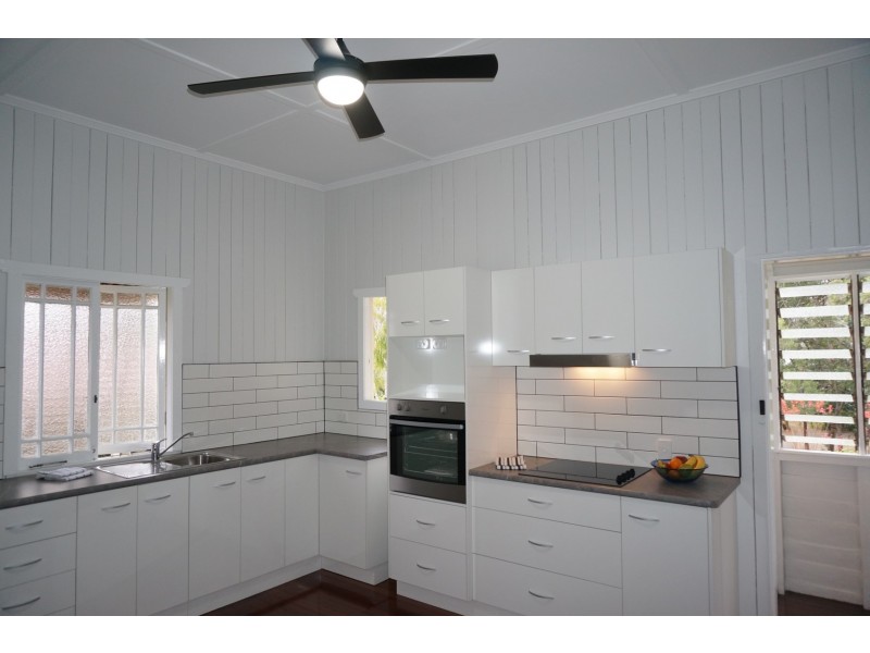 15 Arlington Street, Coorparoo QLD 4151