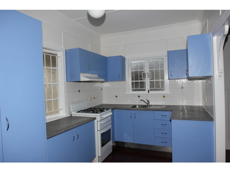 2 Torrens, Street, Annerley QLD 4103