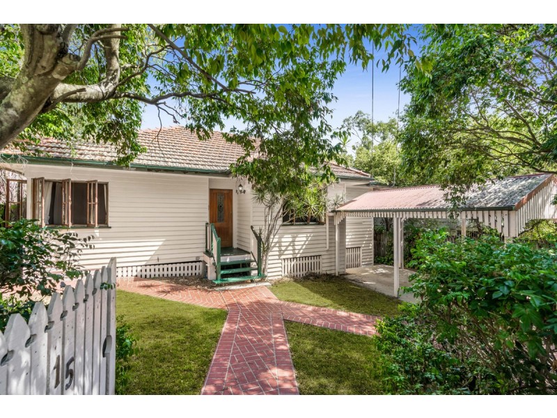 15 Navy Street, Holland Park West QLD 4121