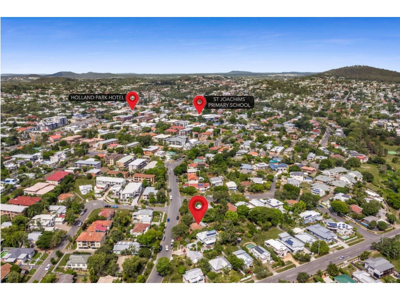 15 Navy Street, Holland Park West QLD 4121