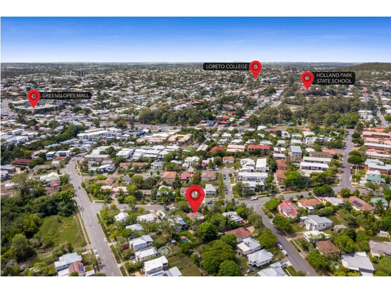 15 Navy Street, Holland Park West QLD 4121
