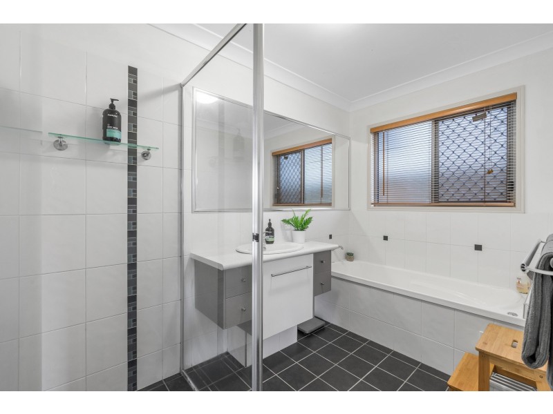 105 Hoff Street, Mount Gravatt East QLD 4122