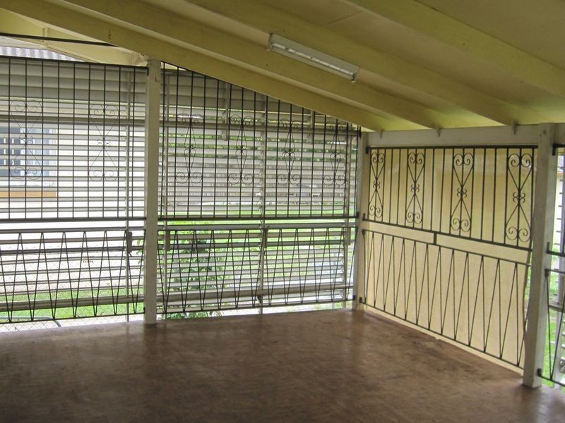 18 Broadwater Road, Mount Gravatt East QLD 4122