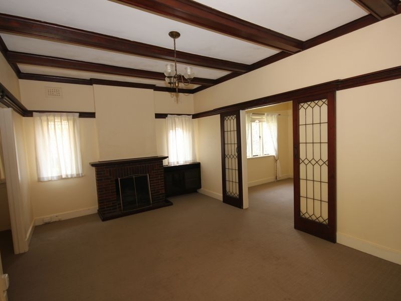 37 Percival Terrace, Holland Park QLD 4121