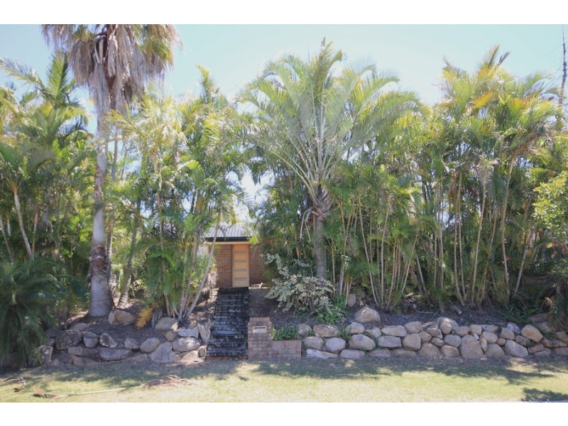 42 Mindona Street, Wishart QLD 4122