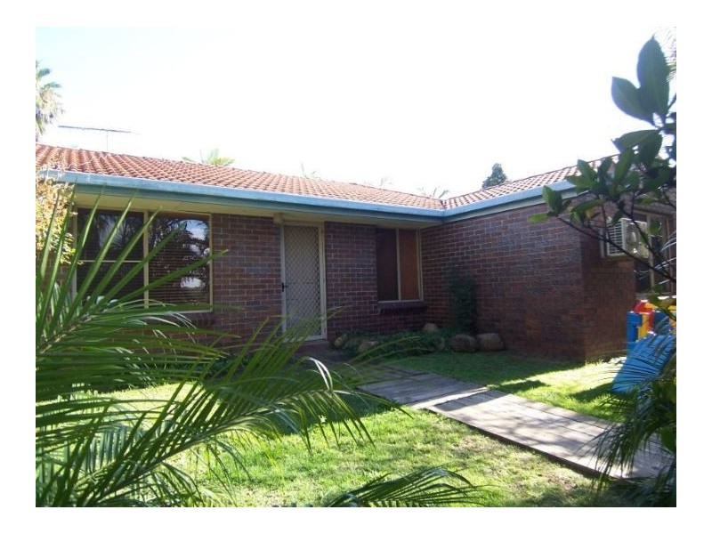 42 Mindona Street, Wishart QLD 4122