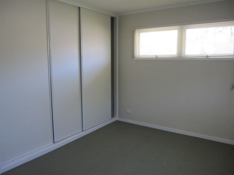 6 Mintern Street, Macgregor QLD 4109