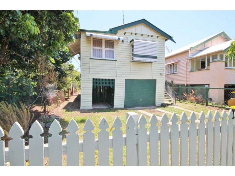 27 Flower Street, Woolloongabba QLD 4102