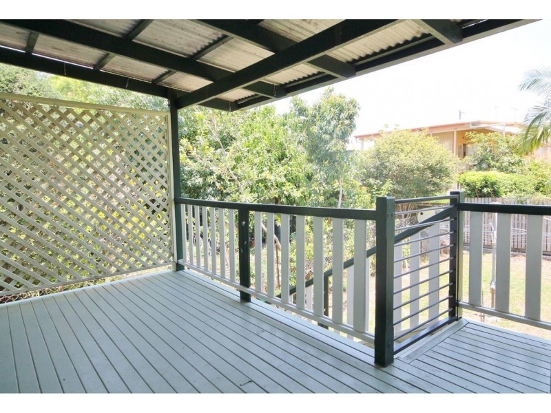 27 Flower Street, Woolloongabba QLD 4102