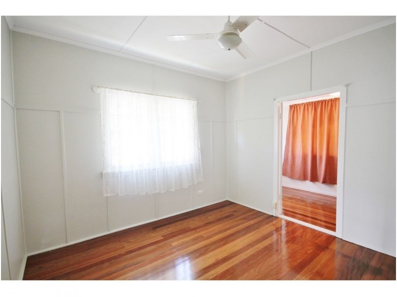 27 Flower Street, Woolloongabba QLD 4102