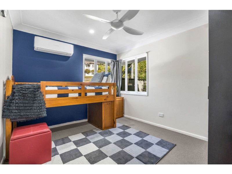 57 Mountain Street, Mount Gravatt QLD 4122