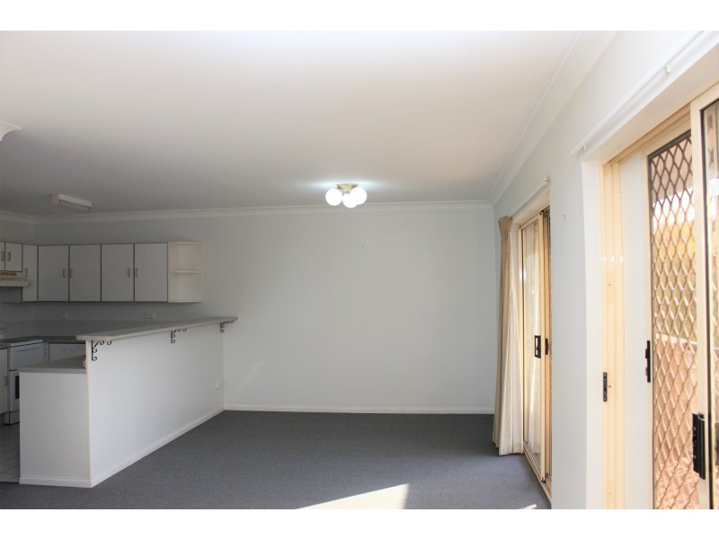 4/31 Victor Street, Holland Park QLD 4121