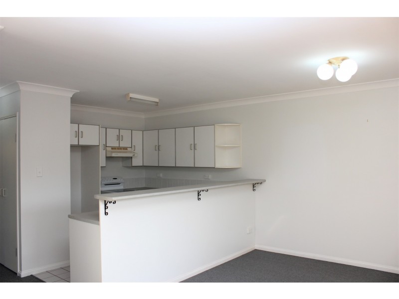 4/31 Victor Street, Holland Park QLD 4121