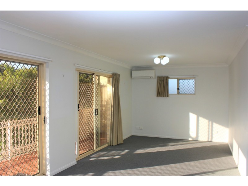 4/31 Victor Street, Holland Park QLD 4121