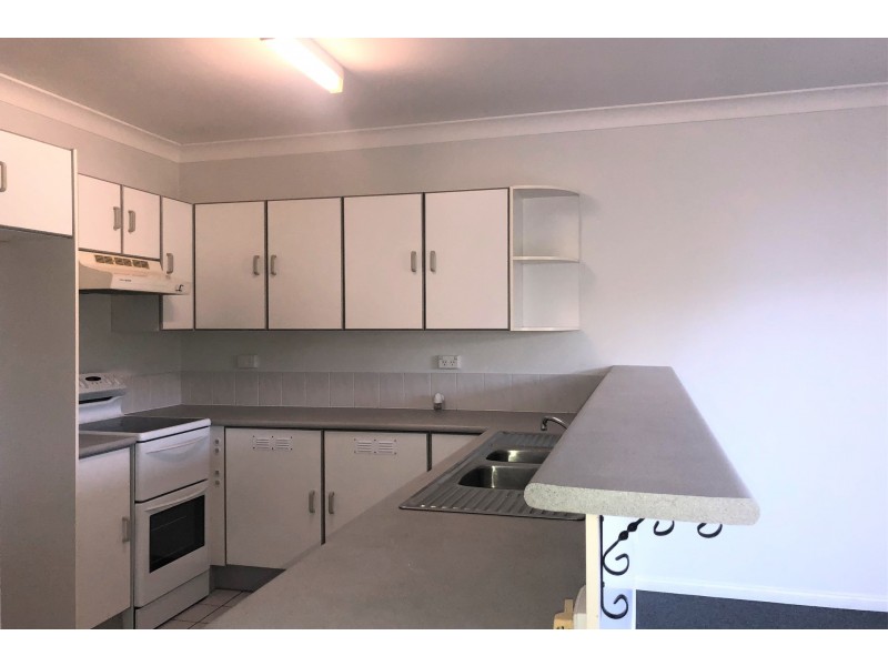 4/31 Victor Street, Holland Park QLD 4121